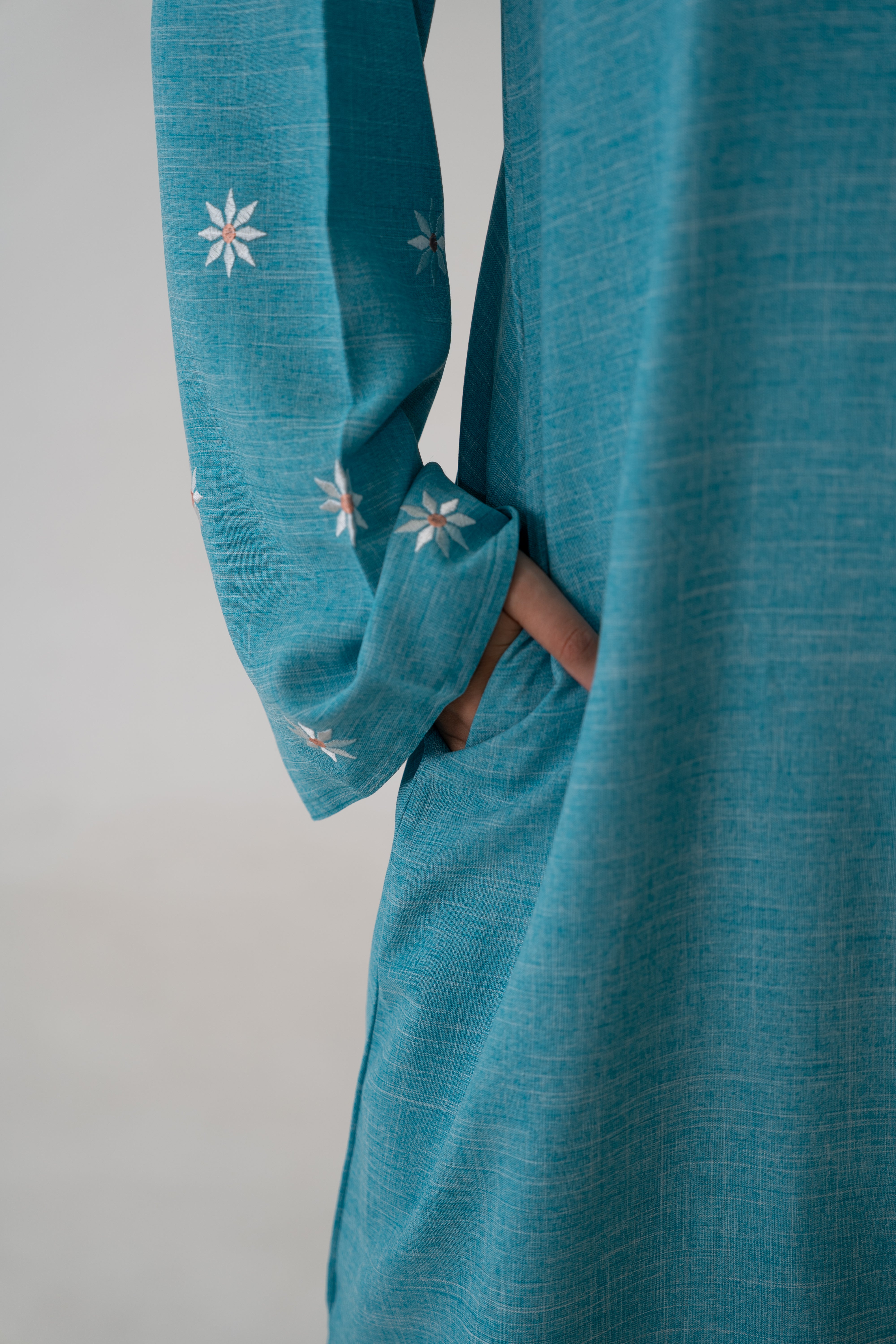 Linen Blend Closed Abaya