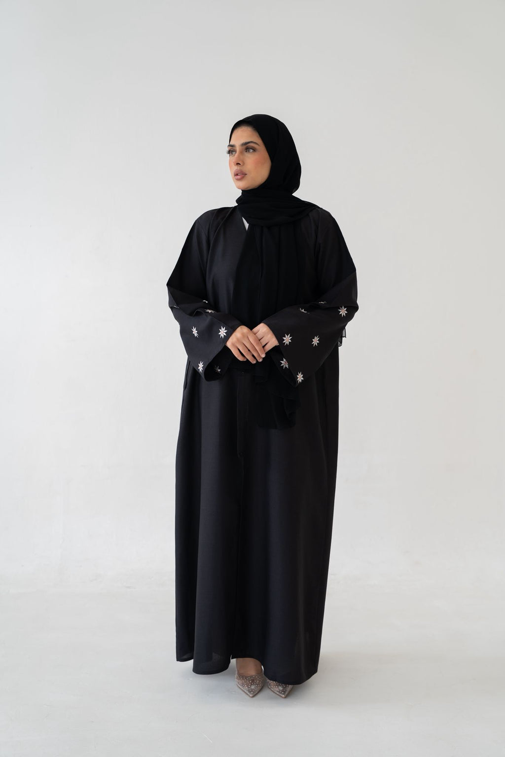 Flower Sleeve Black Abaya on model